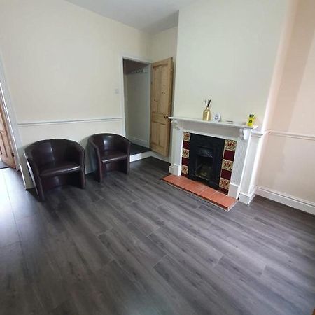 2 Bedroom House - Hopefield Road Leicester Ngoại thất bức ảnh