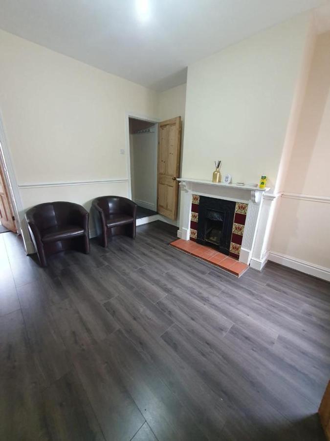 2 Bedroom House - Hopefield Road Leicester Ngoại thất bức ảnh
