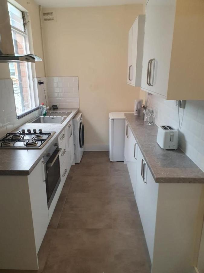 2 Bedroom House - Hopefield Road Leicester Ngoại thất bức ảnh