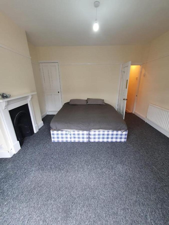 2 Bedroom House - Hopefield Road Leicester Ngoại thất bức ảnh